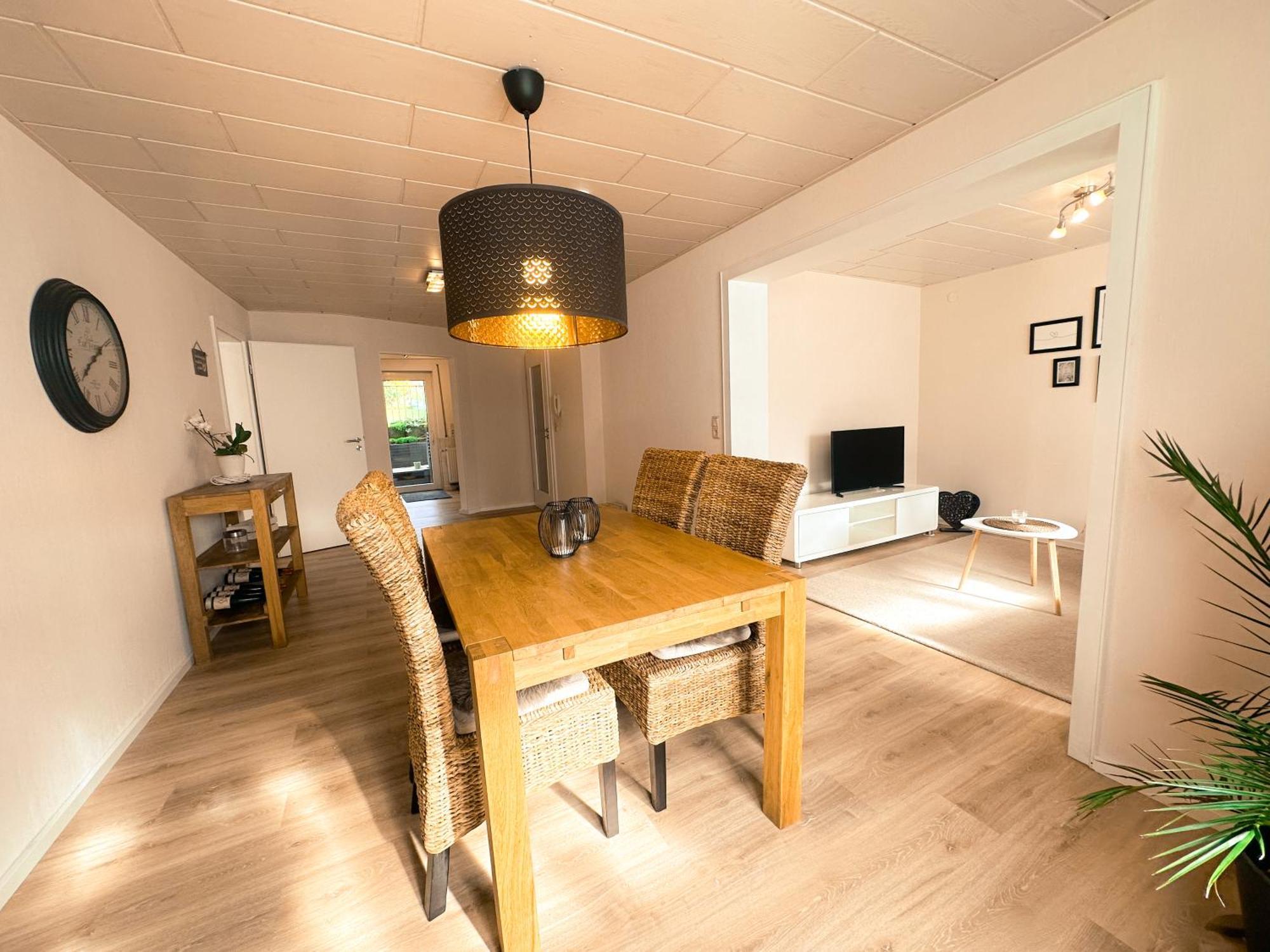 Gemuetliche Ferienwohnung In Der Eifel - Naehe Mosel Bausendorf Exterior foto